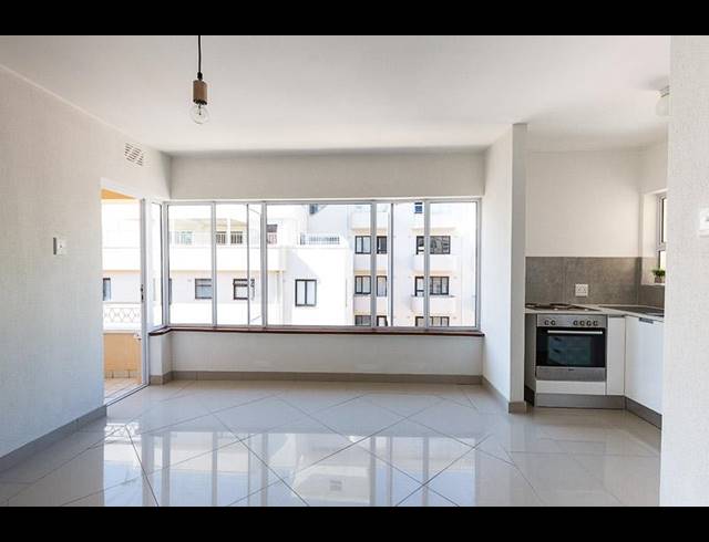 0 BEDROOM APARTMENT FOR SALE IN SEA POINT